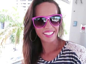 Kelsi Monroe Exposes Her Big Ass In Public