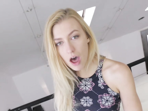 Super Hot Alexa Grace Sucks Cock In Sensual POV